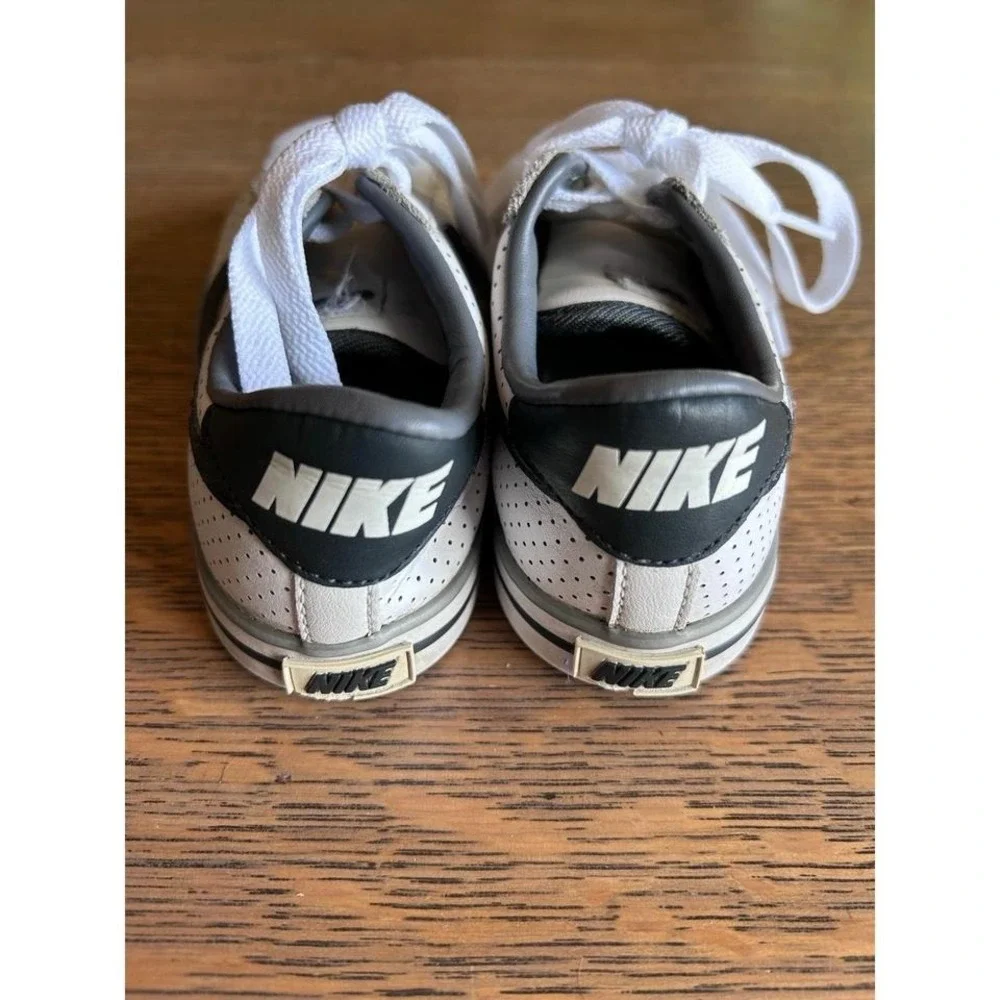 Nike little kid Lace-Up Sneakers – Size 9.5C
